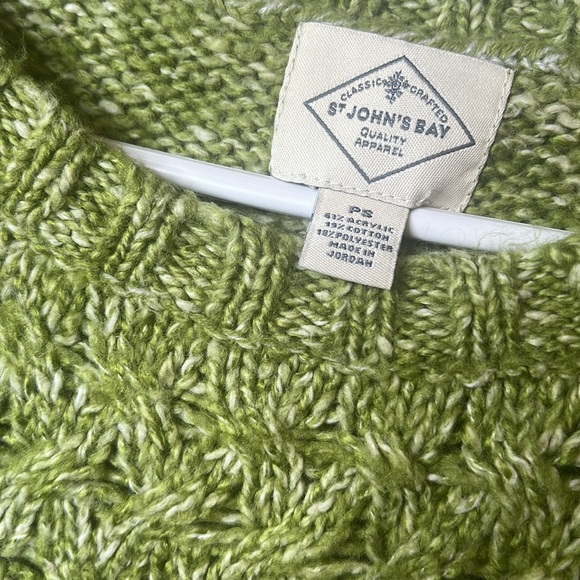 Women’s St. John’s Bay Green Knit Sweater Size Petite Small - Picture 2 of 5